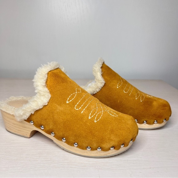 Anthropologie Pilcro Shearling-Lined Tan Suede Clogs